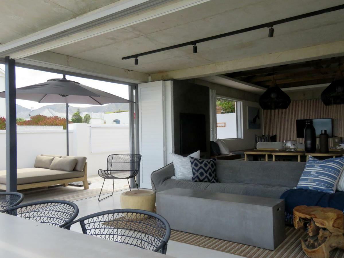 Troon Beach Cottage Hermanus Extérieur photo