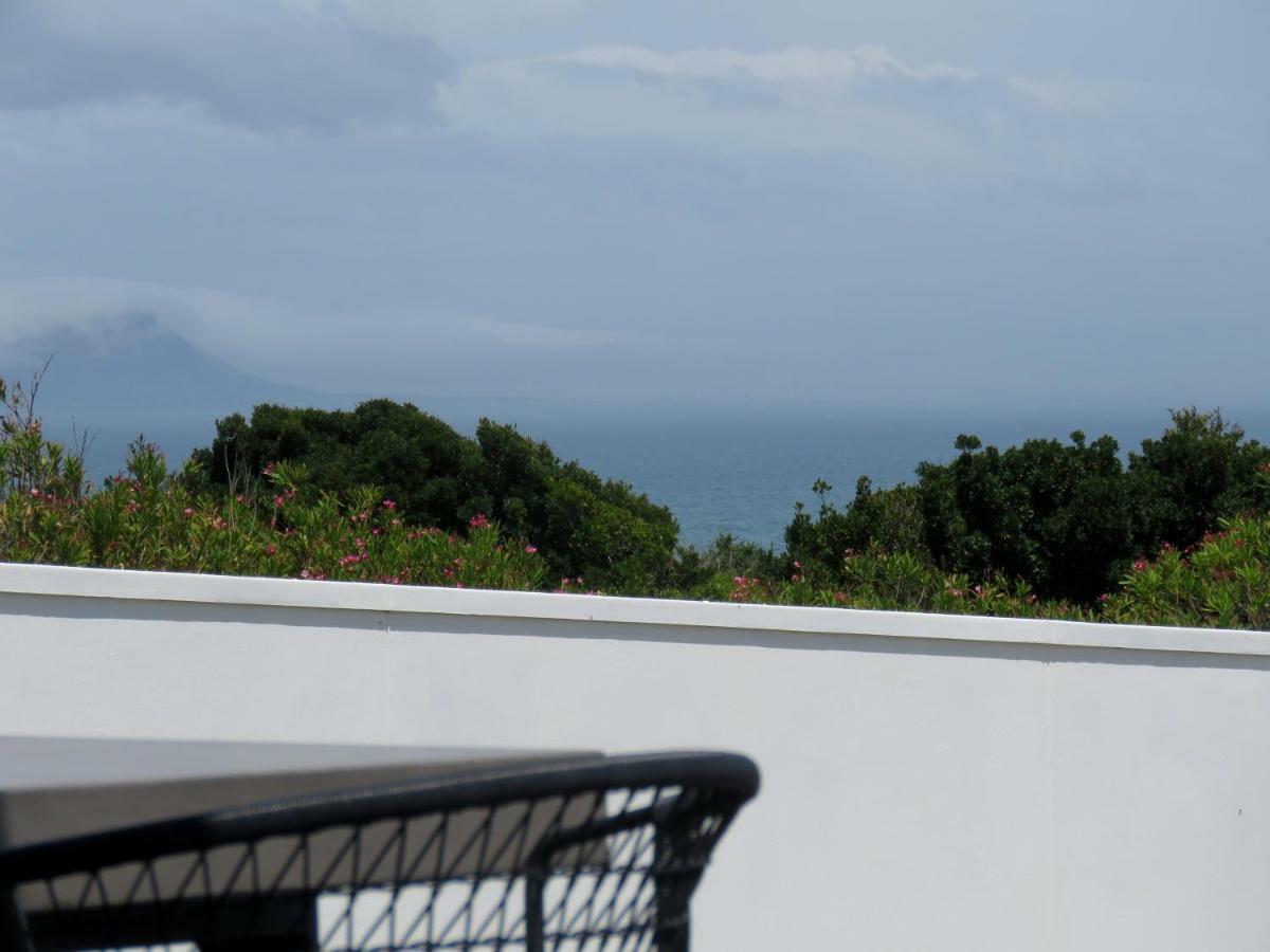 Troon Beach Cottage Hermanus Extérieur photo